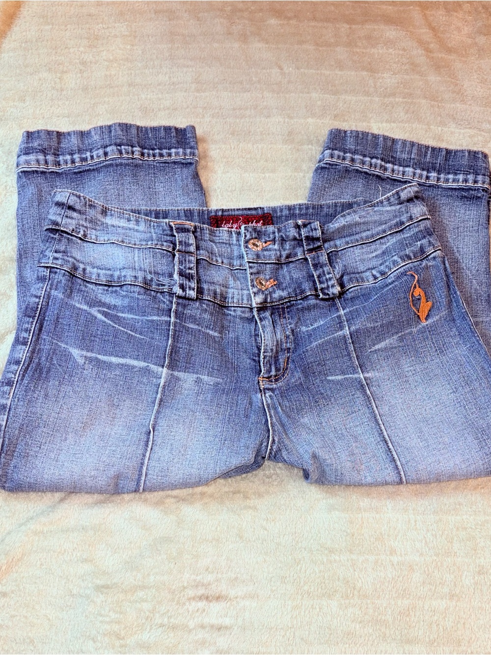 Baby Phat Y2K 2000’s Button Detail Capris